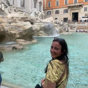 Meet your Posher, Emily